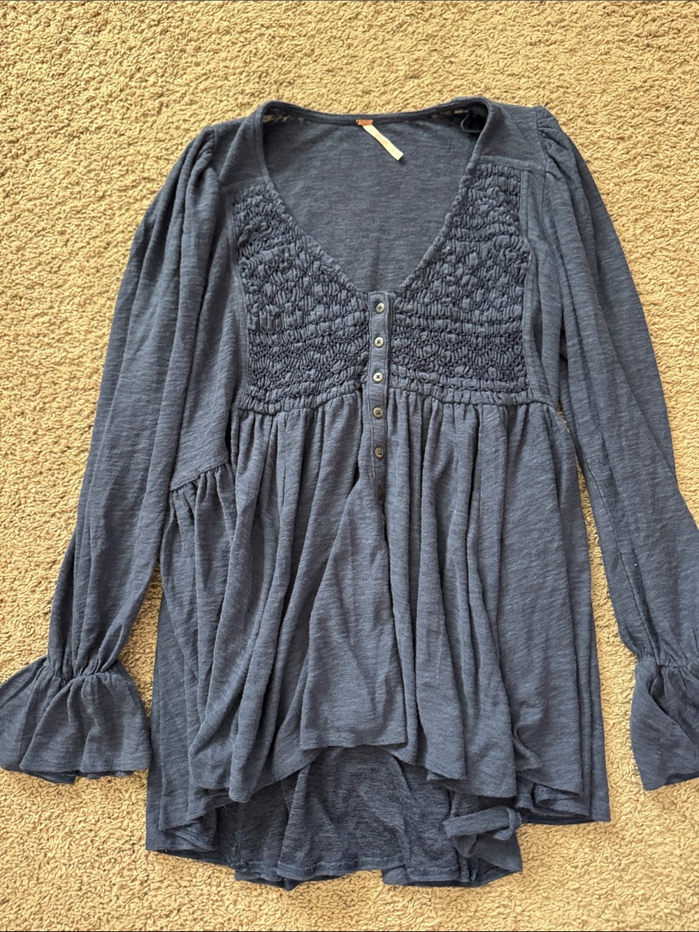 Free People Navy Smocked V-Neck Long Sleeve Tunic Top x-small